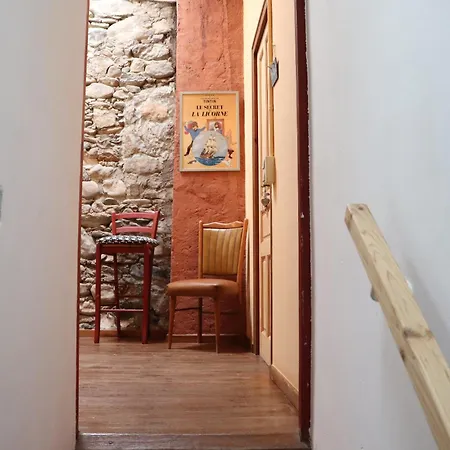 Les Magranes Bed & Breakfast *